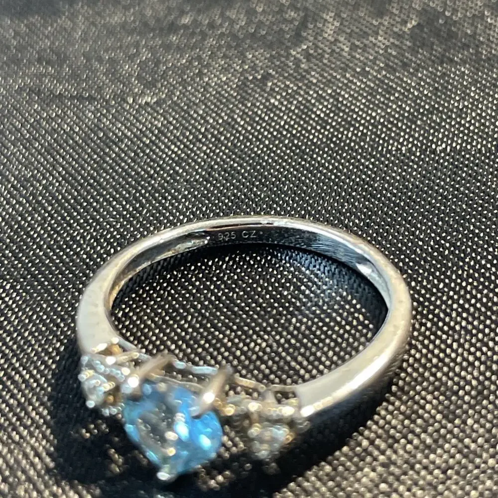 Romantic Light Blue Heart Cubic Zirconia Solitaire Accent Ring Sz 7 Silver 925CZ